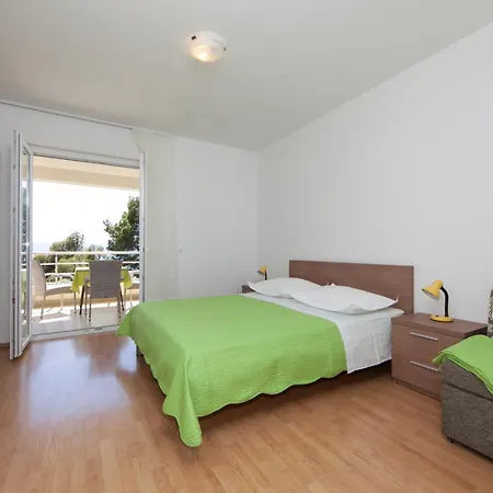 2 Apartment Brela