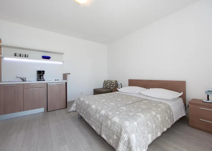 2 Apartman *